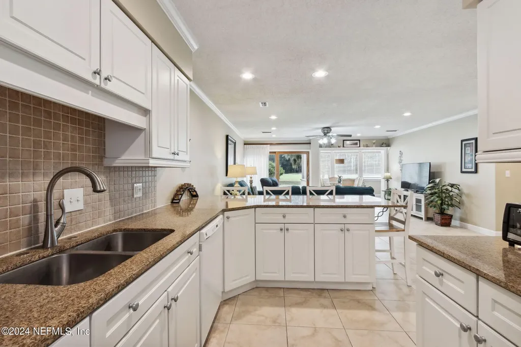 3327 Sea Marsh Road Fernandina Beach FL 32034