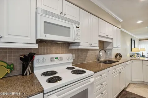 3327 Sea Marsh Road Fernandina Beach FL 32034
