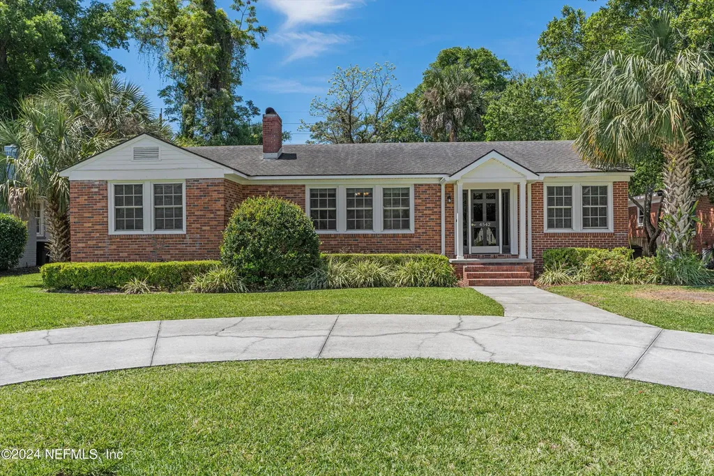 4542 Pinewood Avenue Jacksonville FL 32207