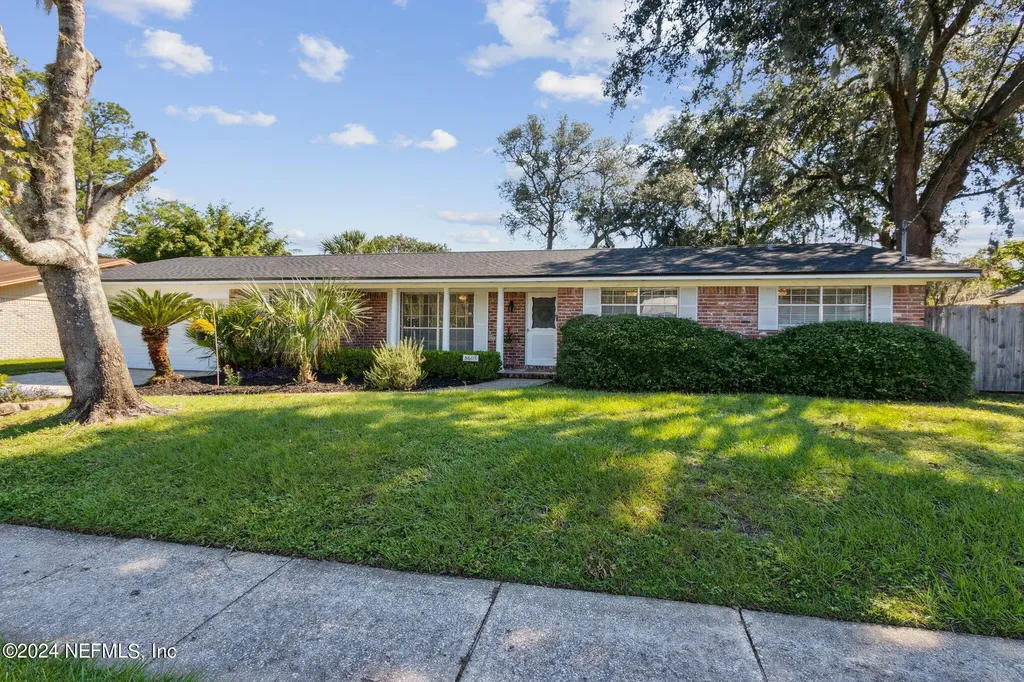 8605 Lincolnshire Road W Jacksonville FL 32217