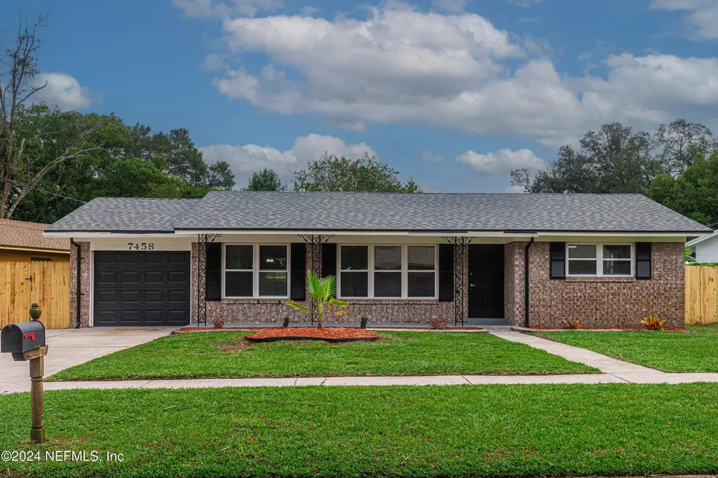 7458 Golden Grove Road N Jacksonville FL 32244