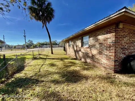 127 Mellon Road Palatka FL 32177