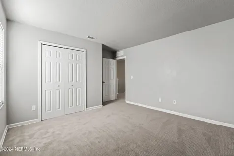 5047 Magnolia Valley Drive Jacksonville FL 32210
