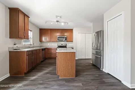 5047 Magnolia Valley Drive Jacksonville FL 32210