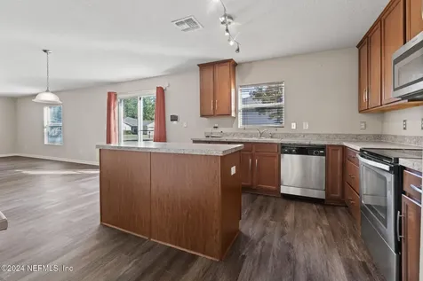 5047 Magnolia Valley Drive Jacksonville FL 32210