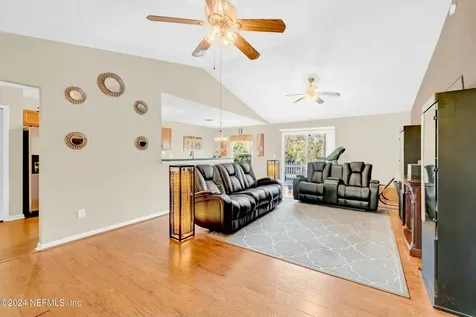 5731 Suwanee Park Court Jacksonville FL 32244