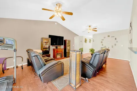 5731 Suwanee Park Court Jacksonville FL 32244