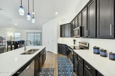 615 Panther Lake Parkway Jacksonville FL 32221
