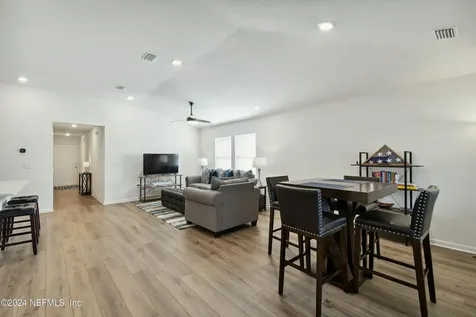 615 Panther Lake Parkway Jacksonville FL 32221