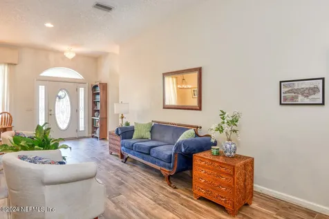 107 Dexter Court Crescent City FL 32112