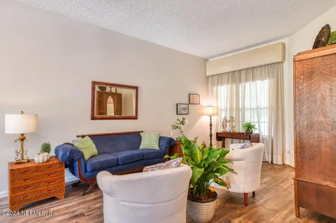107 Dexter Court Crescent City FL 32112