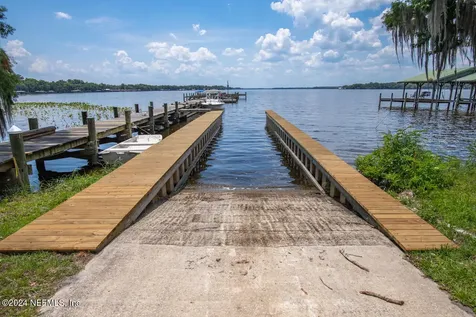 107 Dexter Court Crescent City FL 32112