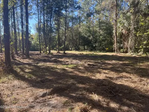 17802 Us-301 Waldo FL 32694