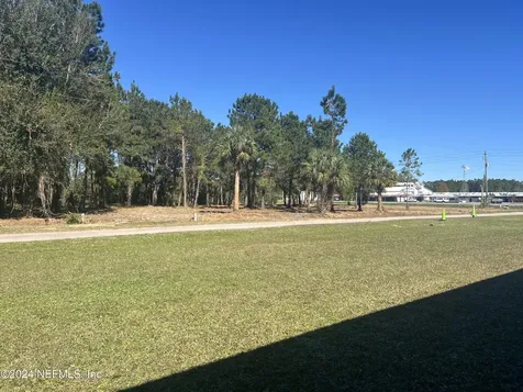 17802 Us-301 Waldo FL 32694