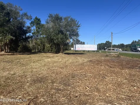 17802 Us-301 Waldo FL 32694