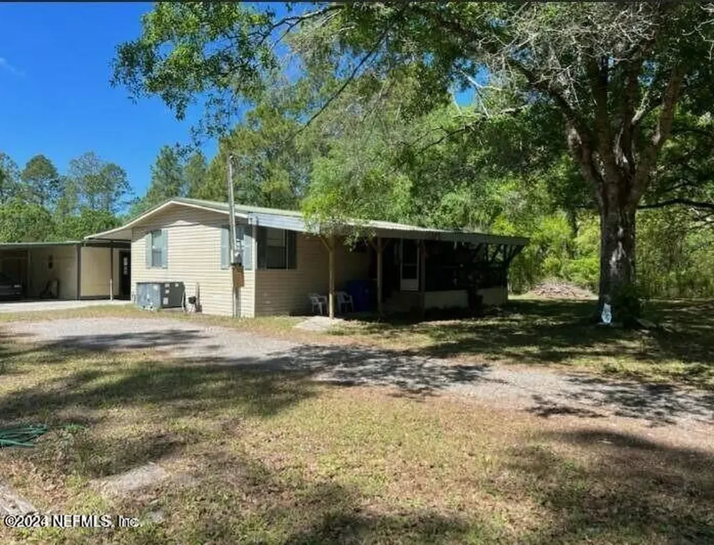 9865 Light Avenue Hastings FL 32145