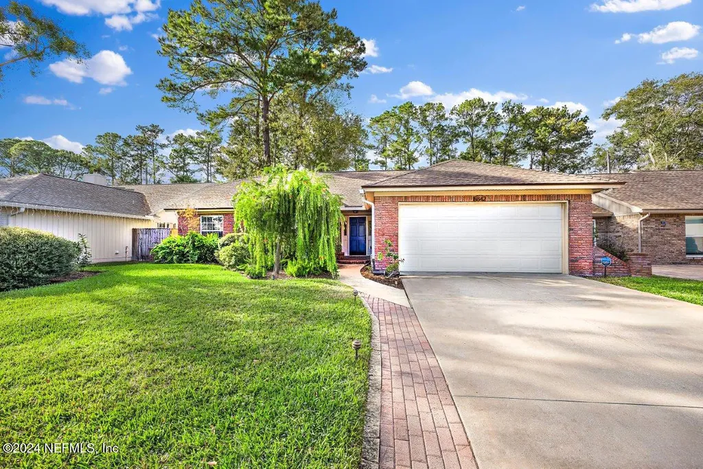 8842 Nature View Lane W Jacksonville FL 32217