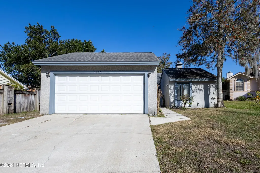 8929 Chambore Drive Jacksonville FL 32256