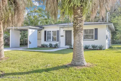 4720 Irvington Avenue Jacksonville FL 32210