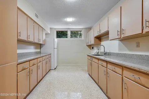 1140 Brookwood Road Jacksonville FL 32207