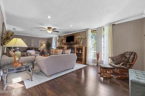 5790 Us Highway 17 Green Cove Springs FL 32043
