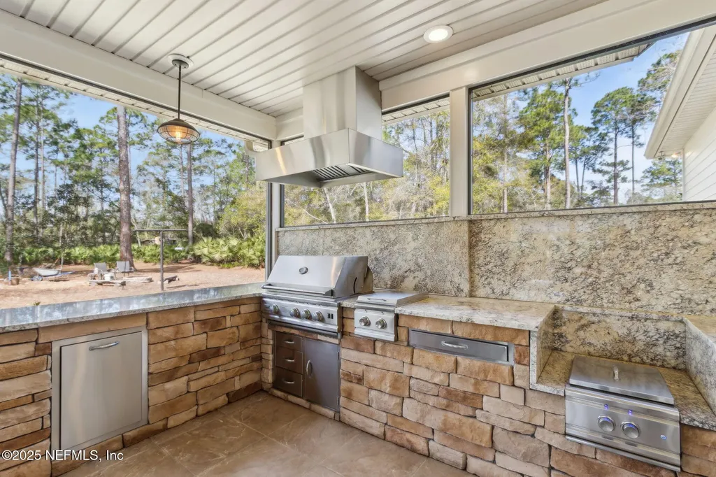 96197 Brady Point Road Fernandina Beach FL 32034