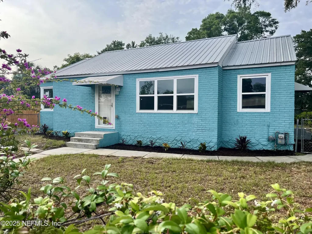 2414 Crill Avenue Palatka FL 32177