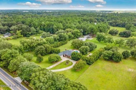 7436 Woodlawn Road Macclenny FL 32063