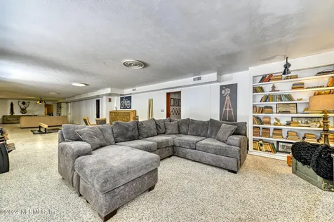 1206 S 5th Street Macclenny FL 32063