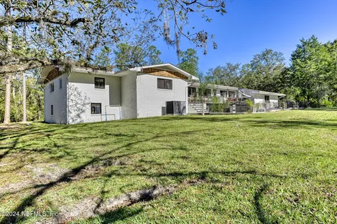 1206 S 5th Street Macclenny FL 32063