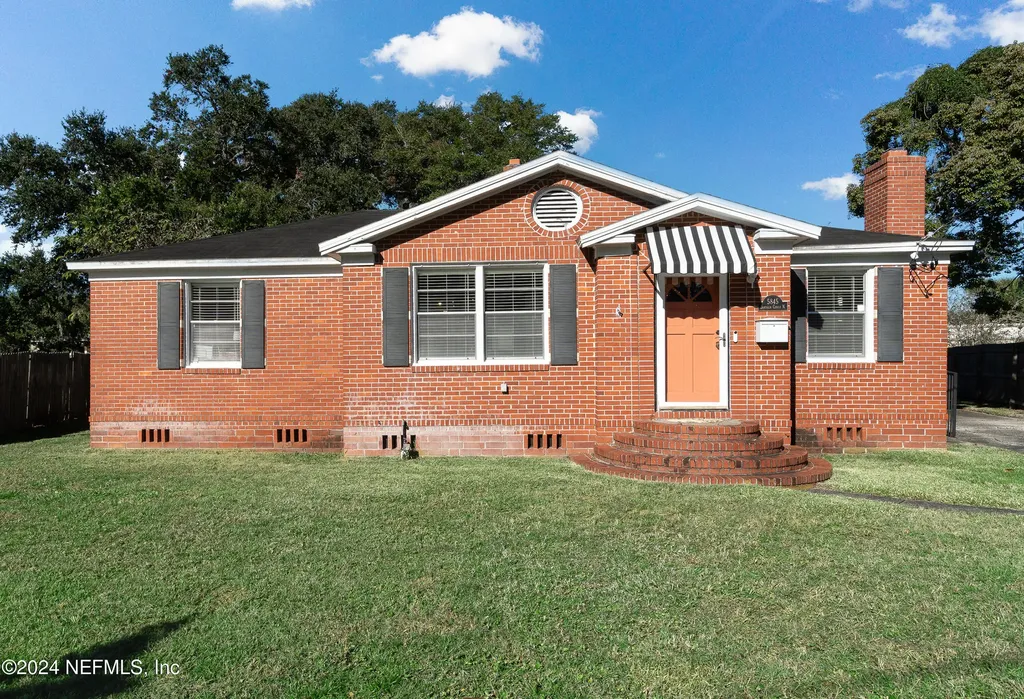 5845 Bartram Circle N Jacksonville FL 32207