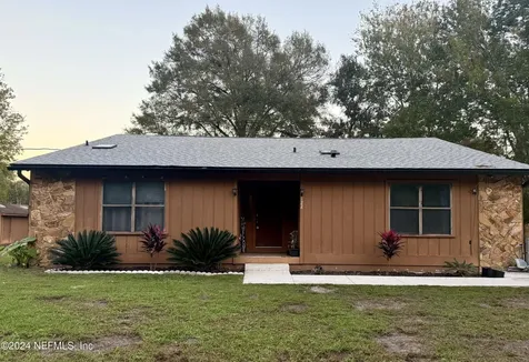 122 Santa Rosa Street Florahome FL 32140