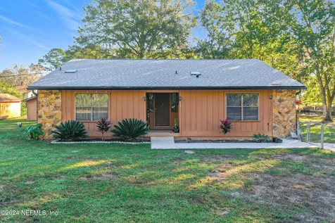 122 Santa Rosa Street Florahome FL 32140