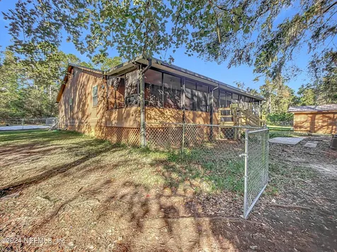 122 Santa Rosa Street Florahome FL 32140