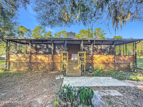 122 Santa Rosa Street Florahome FL 32140