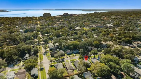 2323 Ernest Street Jacksonville FL 32204