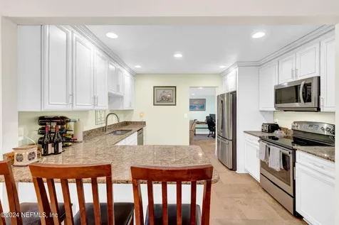 7305 Poinciana Avenue Jacksonville FL 32217