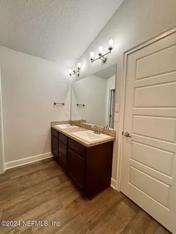 7294 Gateway Court Jacksonville FL 32219