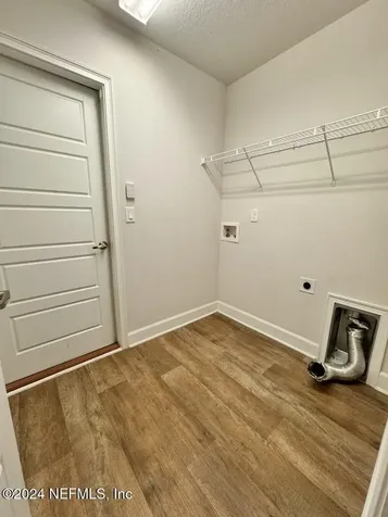 7294 Gateway Court Jacksonville FL 32219