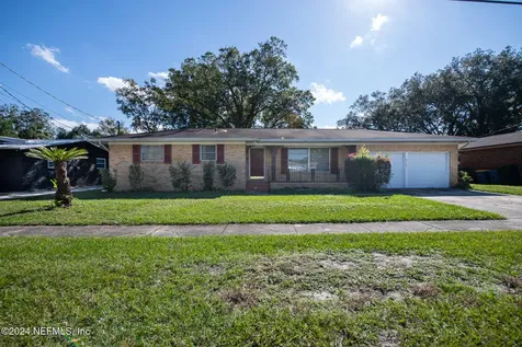 8348 Sanlando Avenue Jacksonville FL 32211