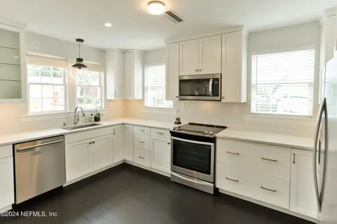 1112 Inwood Terrace Jacksonville FL 32207
