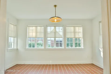 1112 Inwood Terrace Jacksonville FL 32207