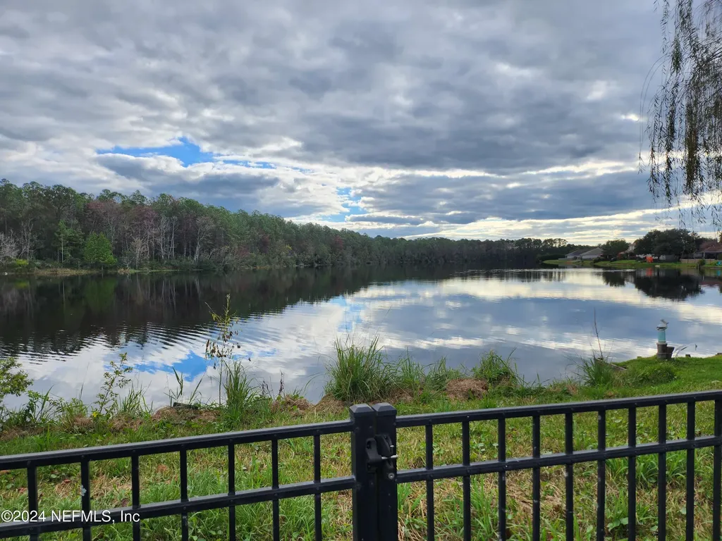 9194 Prosperity Lake Drive Jacksonville FL 32244
