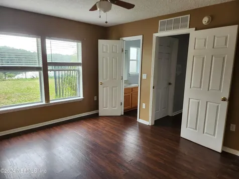 9194 Prosperity Lake Drive Jacksonville FL 32244