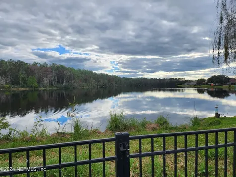 9194 Prosperity Lake Drive Jacksonville FL 32244