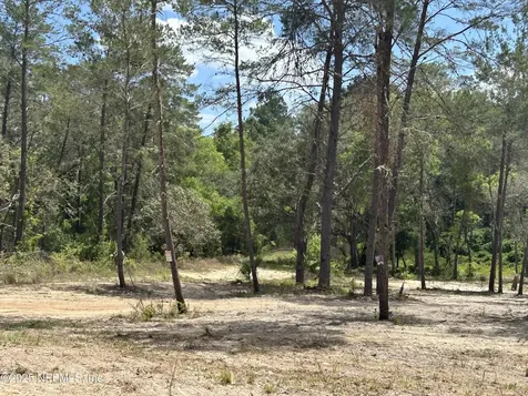101 New Jersey Street Satsuma FL 32189