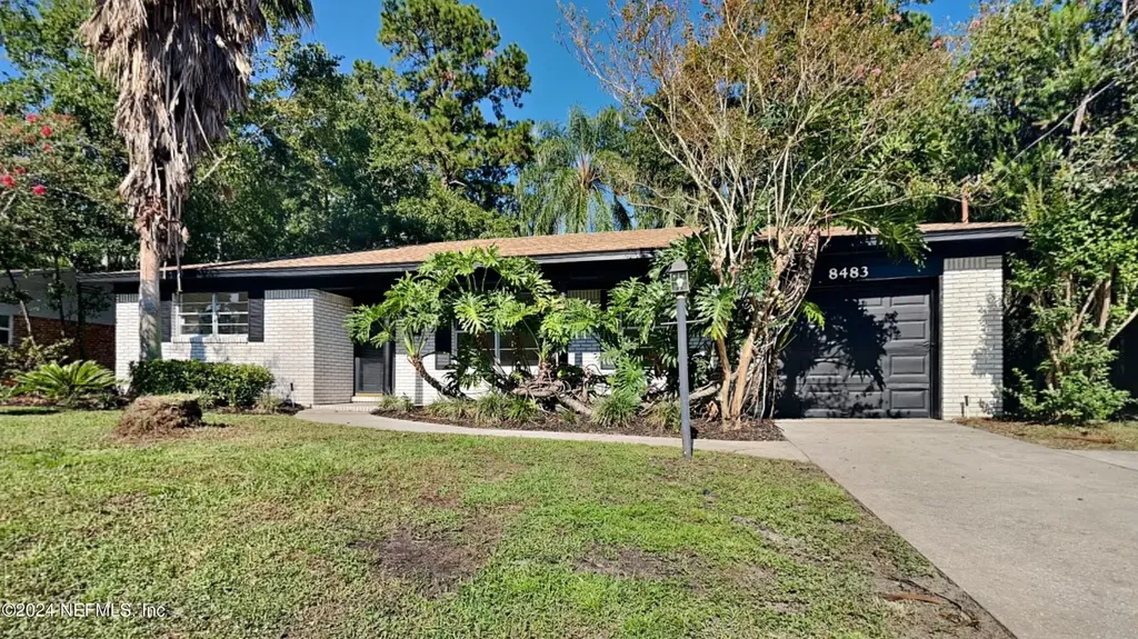8483 Old Kings Road S Jacksonville FL 32217