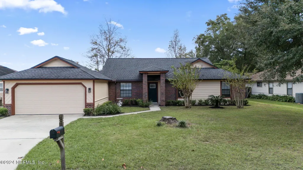 8449 Gatepost Court Jacksonville FL 32244