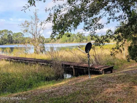 133 Mullis Avenue Interlachen FL 32148