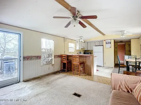 133 Mullis Avenue Interlachen FL 32148